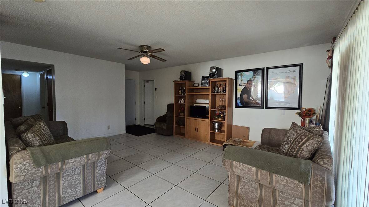 Las Vegas, NV 89146,5209 Del Monte AVE