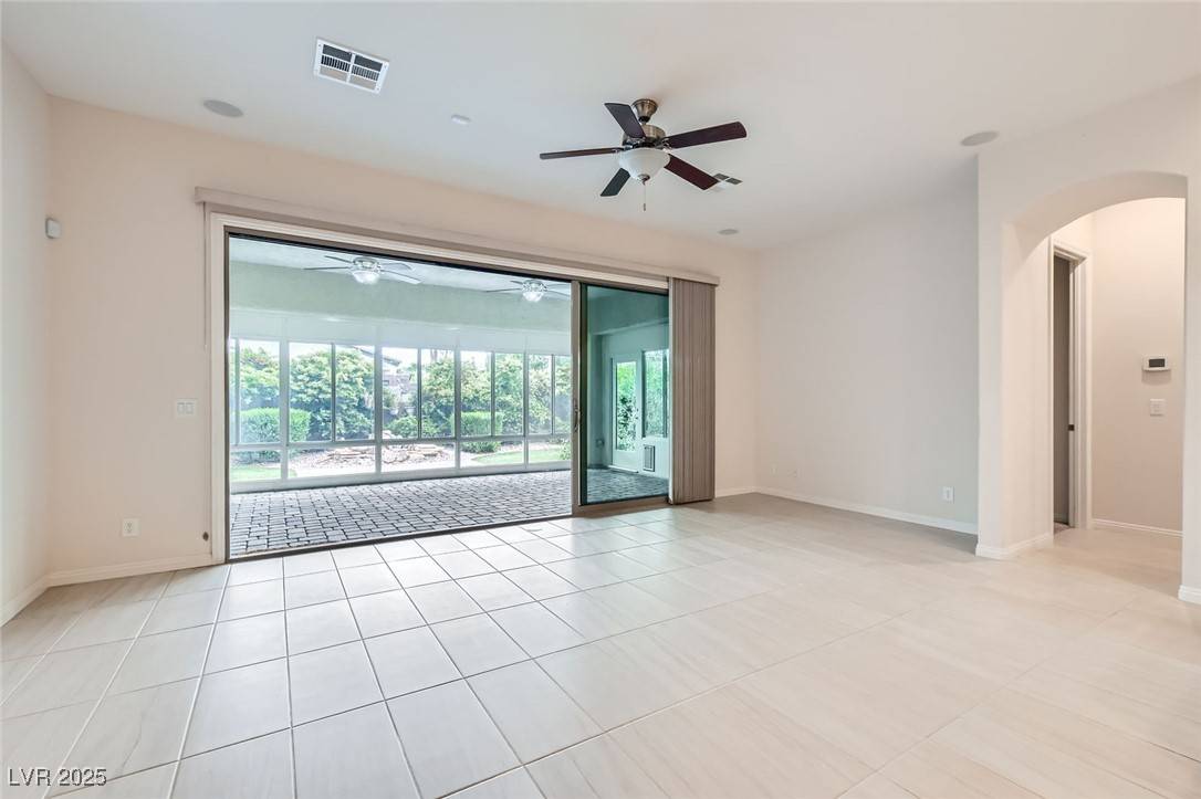 Las Vegas, NV 89149,8732 Kendall Brook CIR