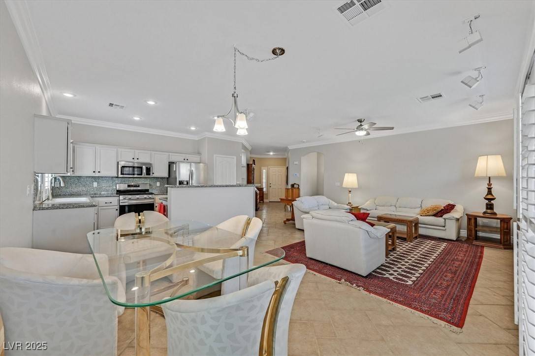 Las Vegas, NV 89122,5918 Terra Grande AVE