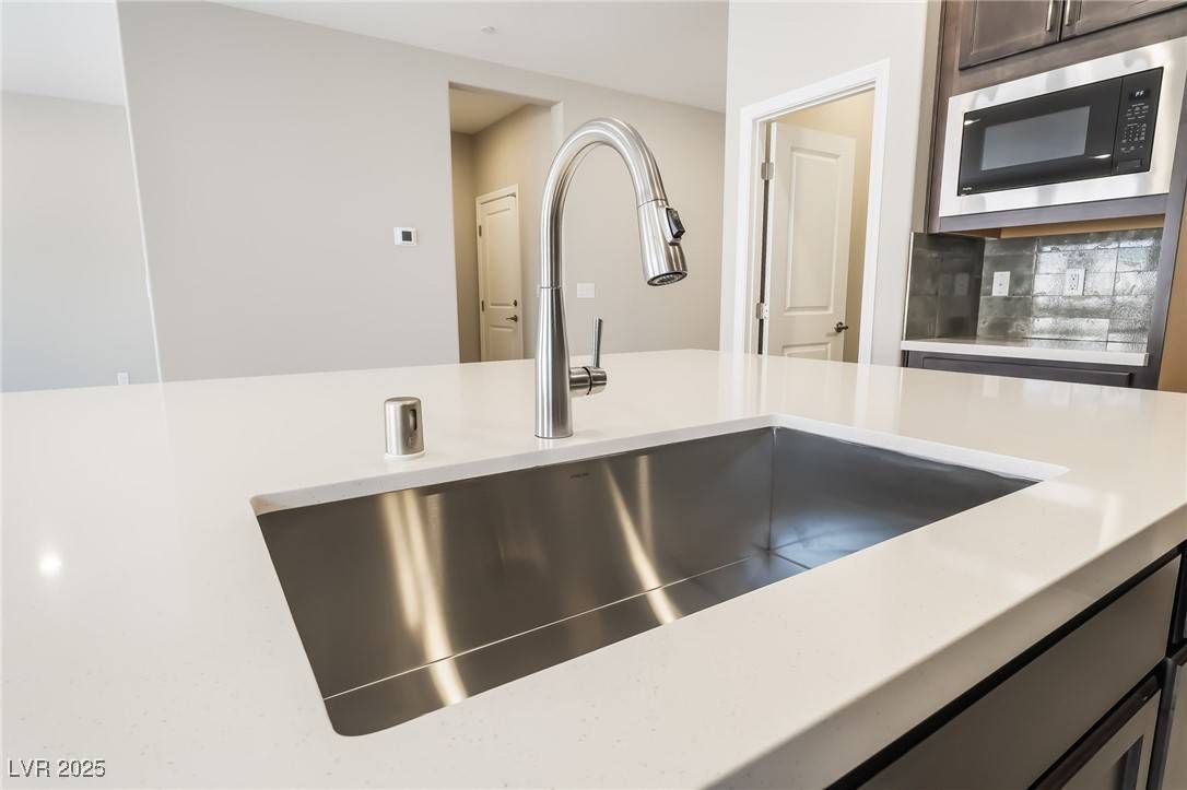 Henderson, NV 89011,774 Cloud Creek ST