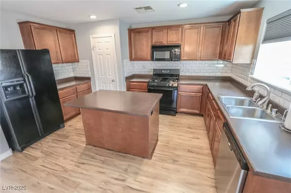 Henderson, NV 89002,1135 Paradise Mountain TRL
