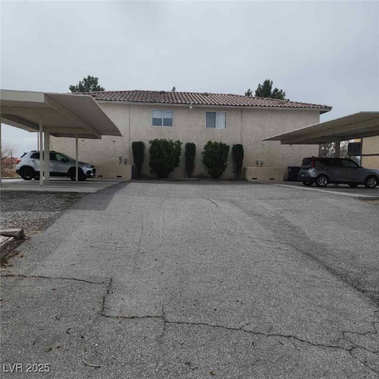 561 E Bourbon ST, Pahrump, NV 89048