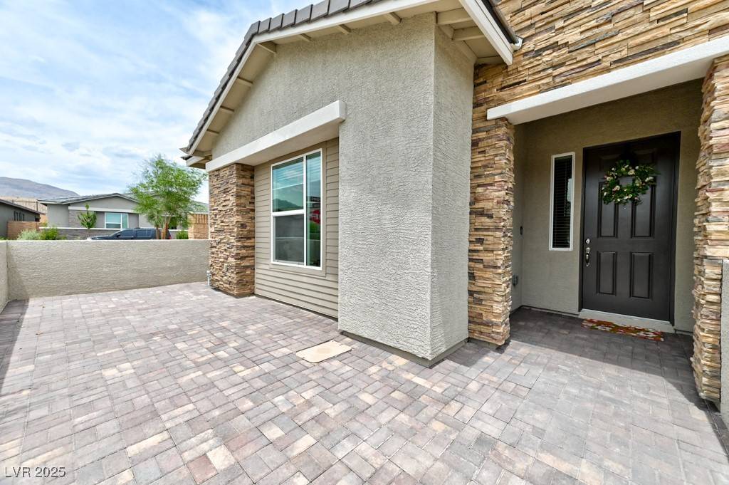 Las Vegas, NV 89166,10972 Dixie Johnson AVE