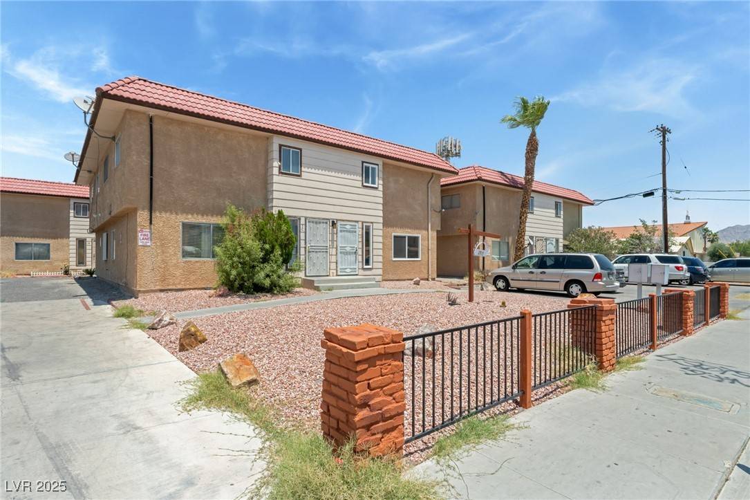 Las Vegas, NV 89101,2915 Cedar AVE #11C