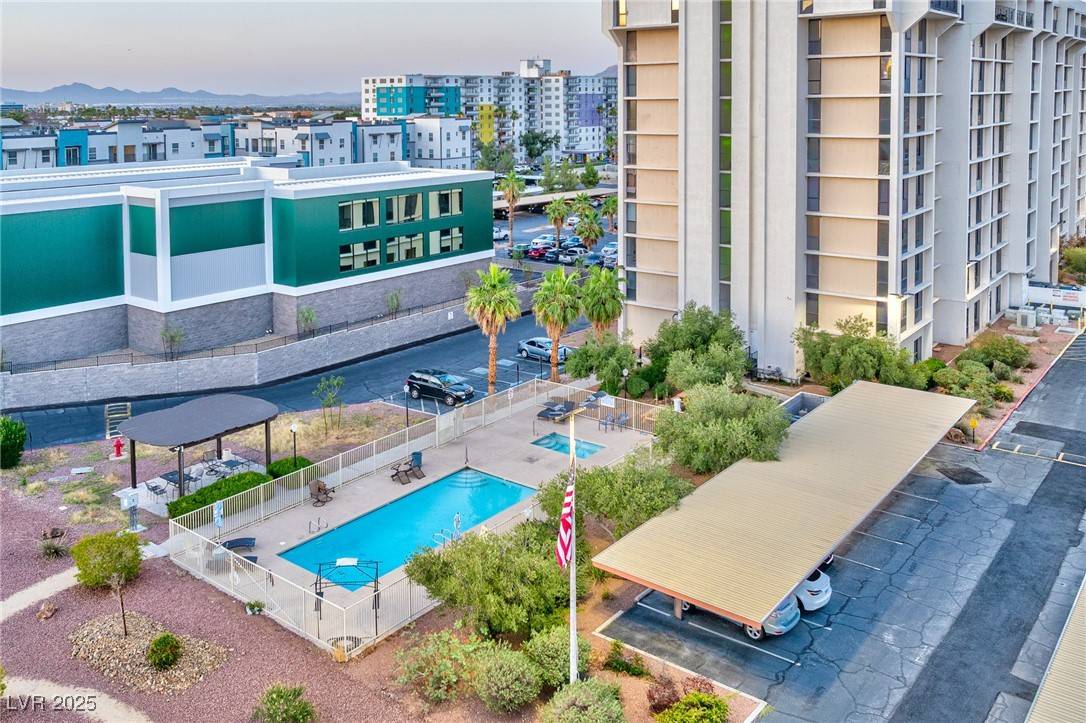 3930 University Center DR #412, Las Vegas, NV 89119