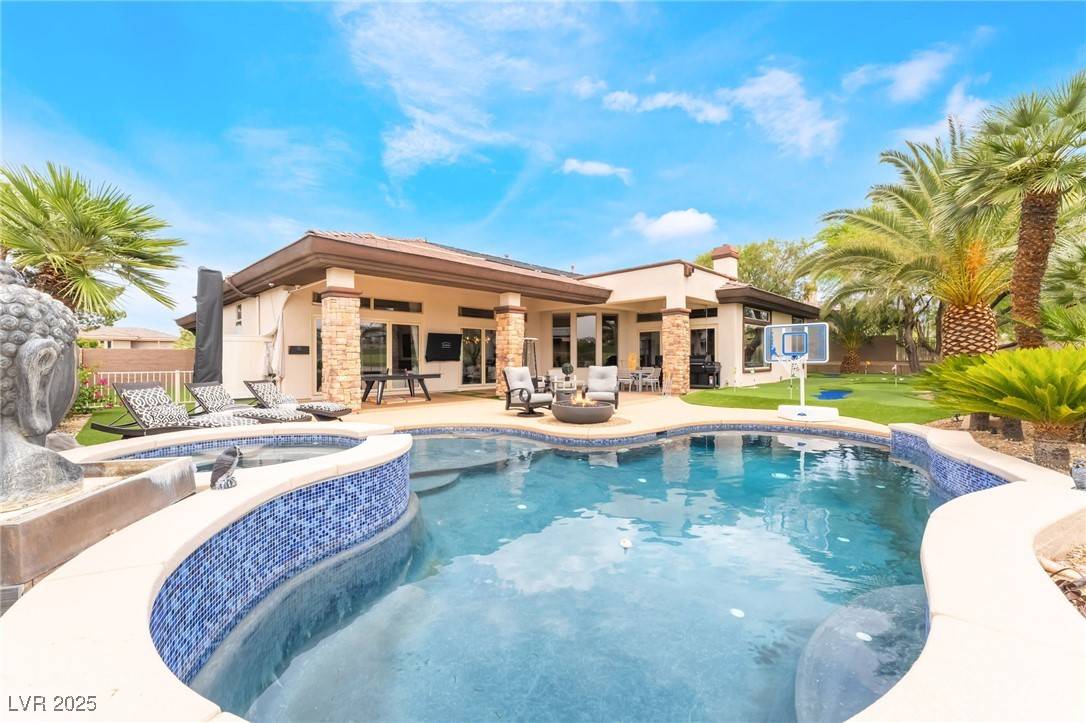 Henderson, NV 89052,11 Knob Oak DR