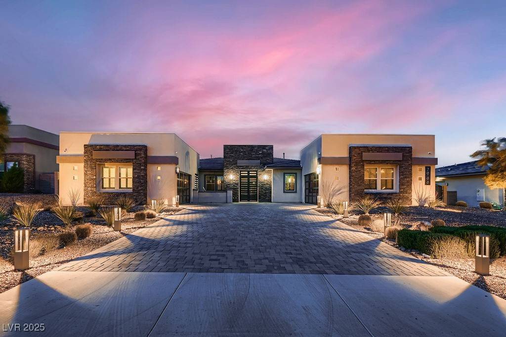 7966 W Ford AVE, Las Vegas, NV 89113
