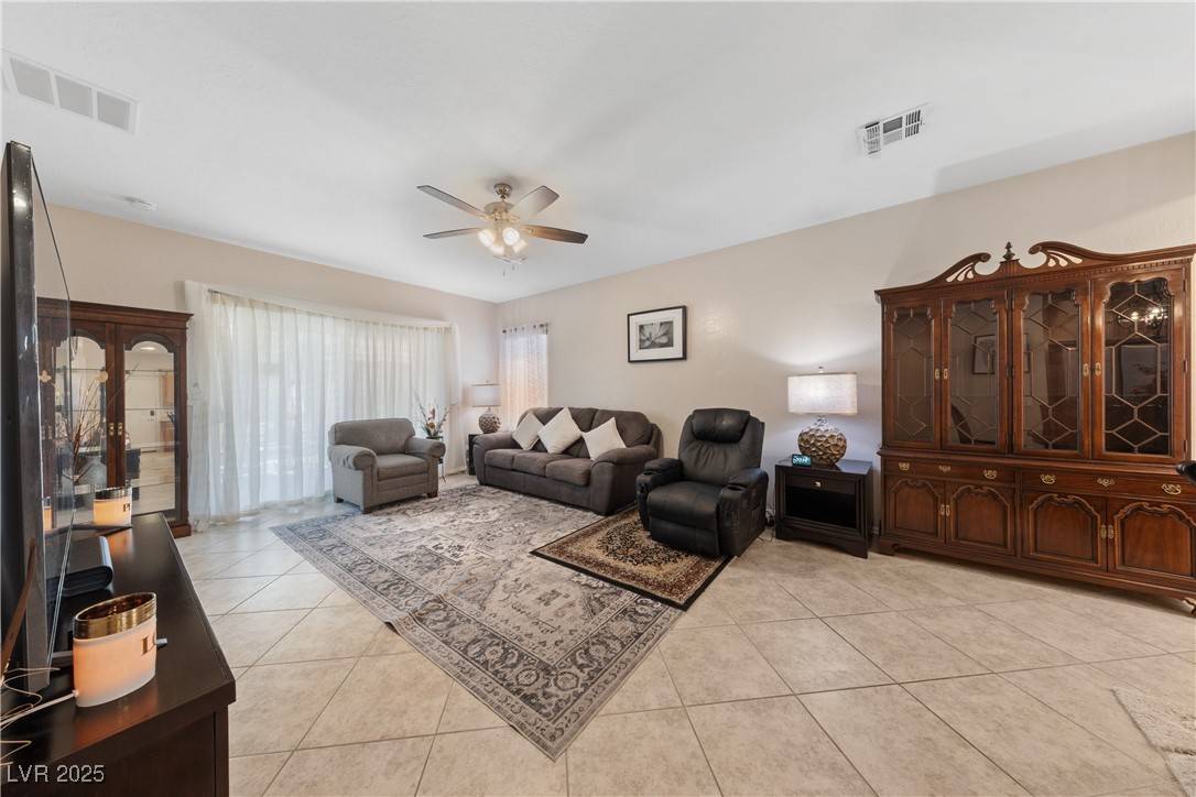 Las Vegas, NV 89122,6114 Saddle Horse AVE