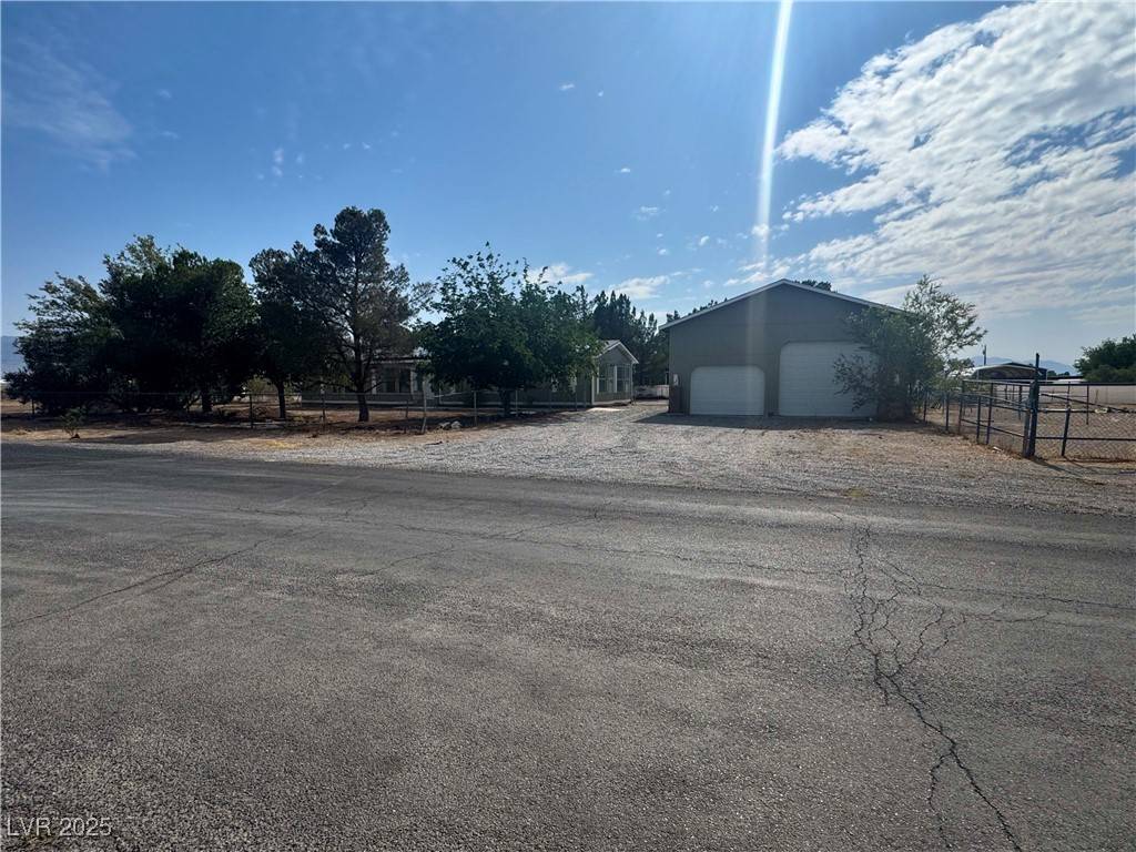 1370 Bridger ST, Pahrump, NV 89048
