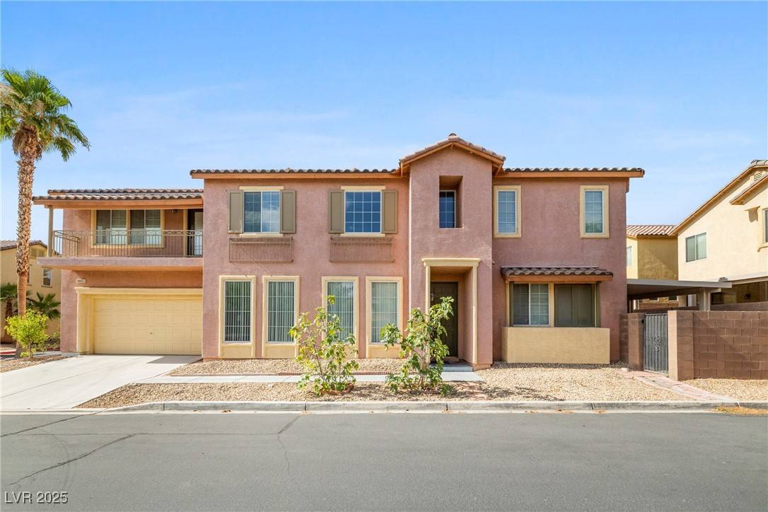 8065 Retriever AVE, Las Vegas, NV 89147