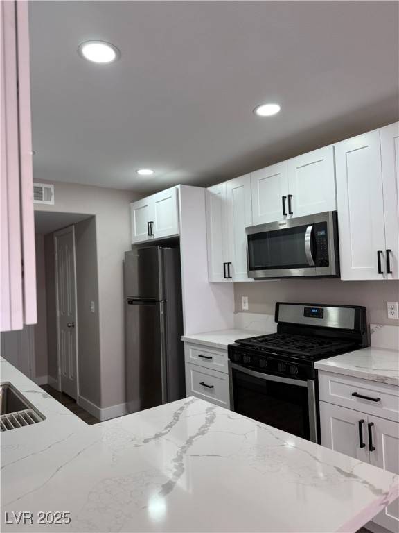 Henderson, NV 89052,502 Escoto PL