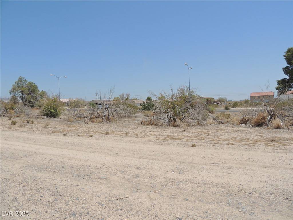 Pahrump, NV 89048,2400 E Flintstone ST