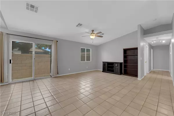 Las Vegas, NV 89106,2432 Shady Hill AVE