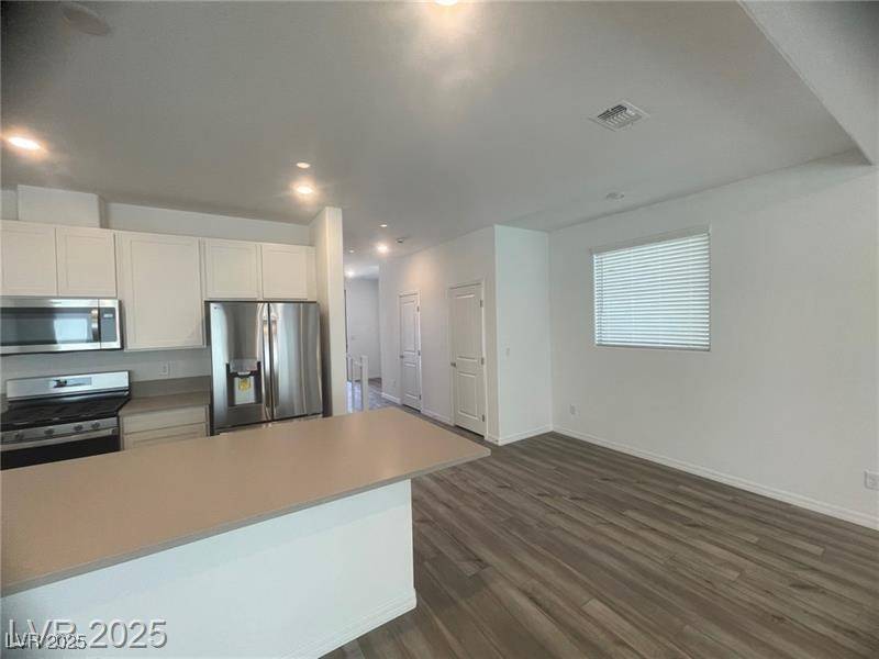 Las Vegas, NV 89141,5749 Avondale Rise WAY