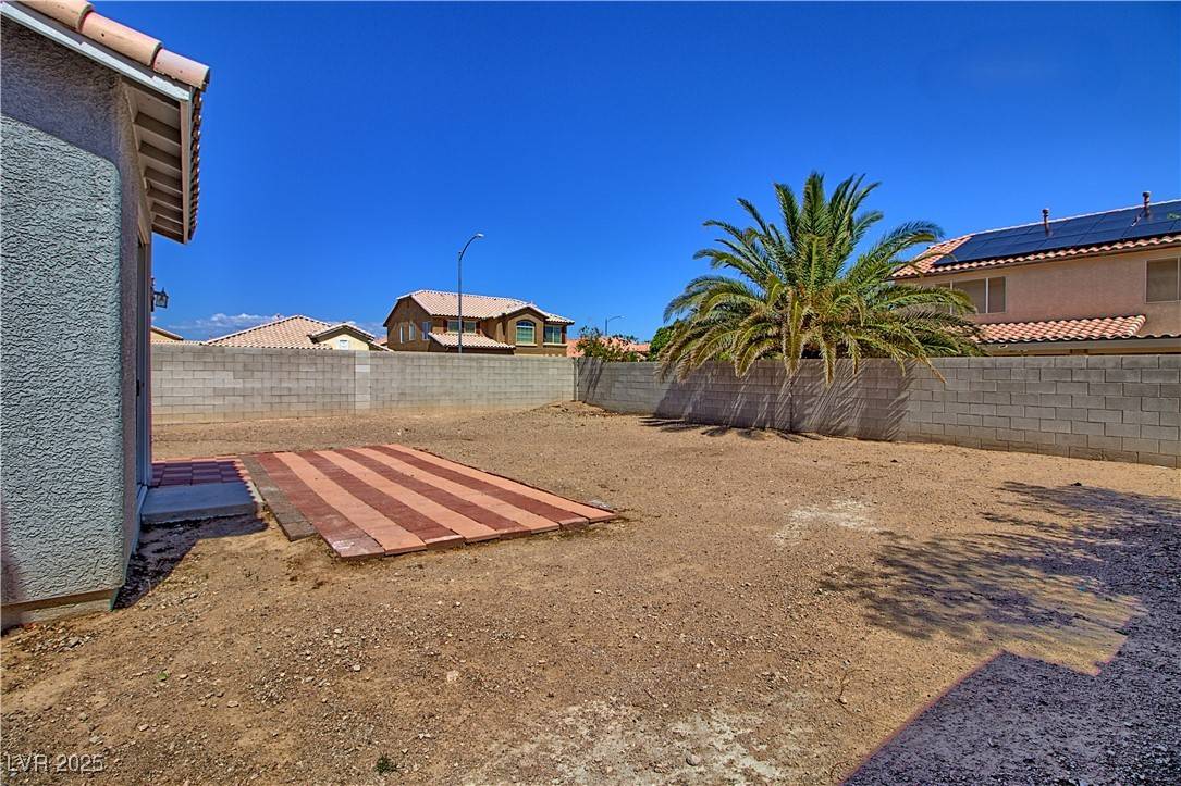 Las Vegas, NV 89110,6042 Thorne Bay CT