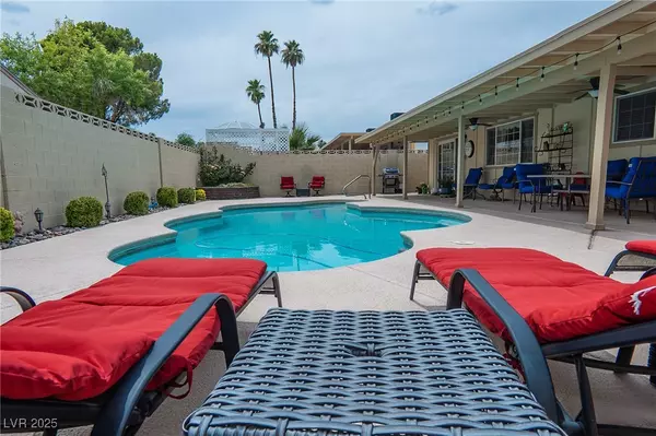 Las Vegas, NV 89121,4161 Royalhill AVE