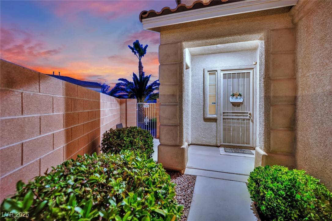 Las Vegas, NV 89148,6187 Novelty ST