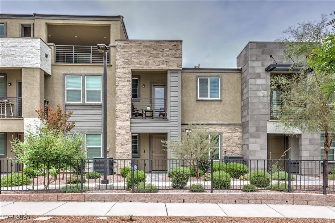 1120 Tektite AVE, Henderson, NV 89011