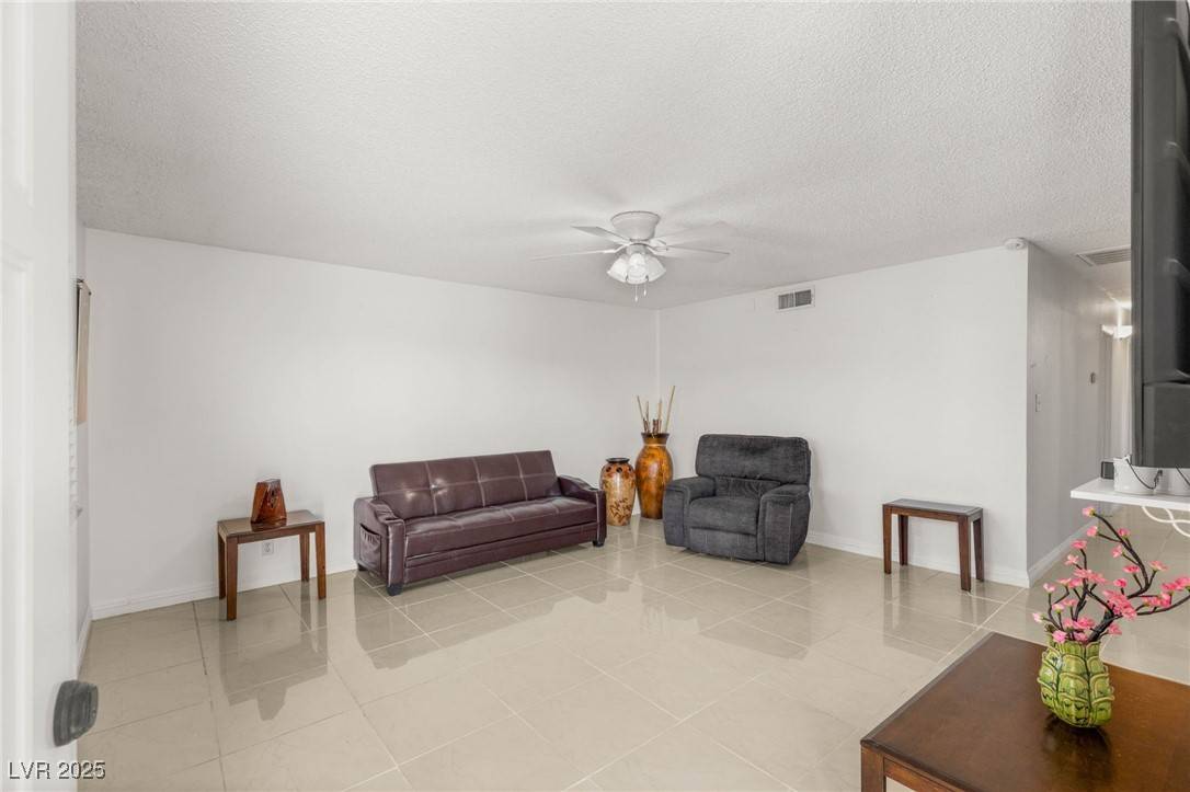 Las Vegas, NV 89110,4201 Sunrise AVE