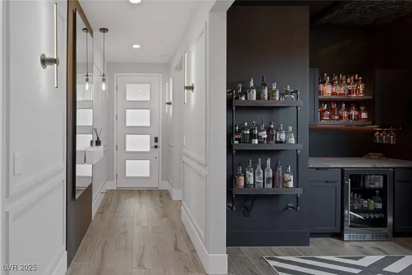 Las Vegas, NV 89143,9617 Sard LN