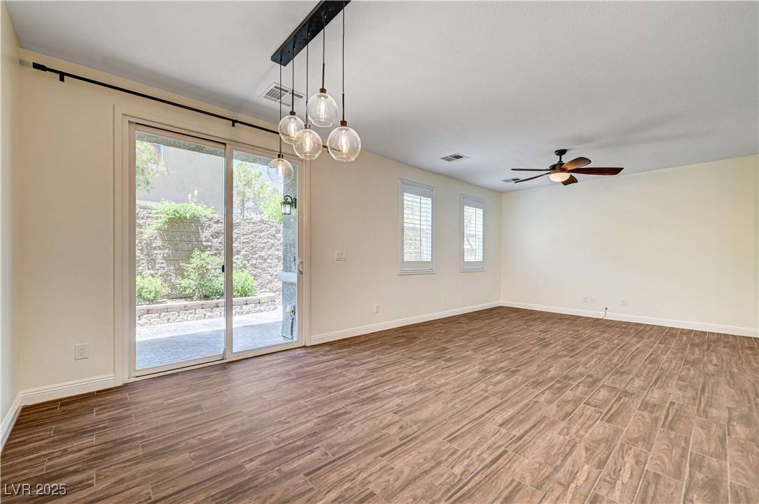 Las Vegas, NV 89102,25 Lone Cove CT #2