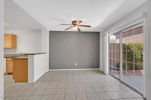 Henderson, NV 89015,690 Ambling Gait AVE