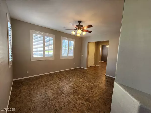 Las Vegas, NV 89129,10231 Deerfield Beach AVE #104