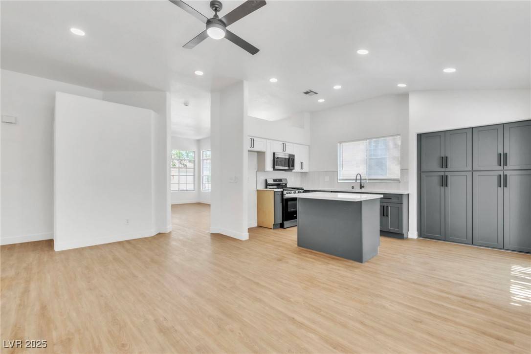 831 Purple Sage TER, Henderson, NV 89015