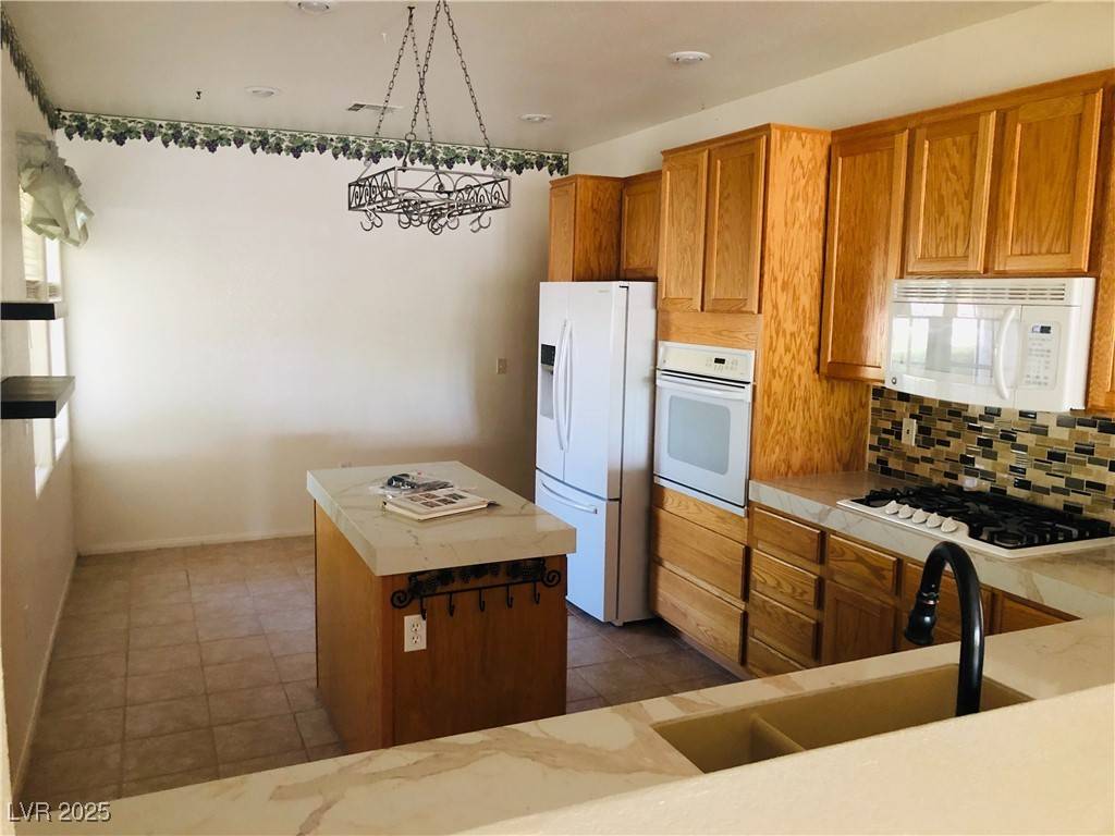 Henderson, NV 89052,261 FAIR PLAY ST