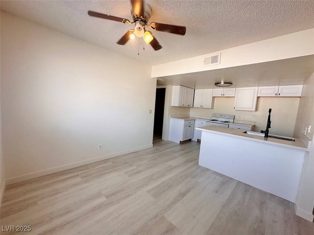 Las Vegas, NV 89110,4225 Stewart AVE #3
