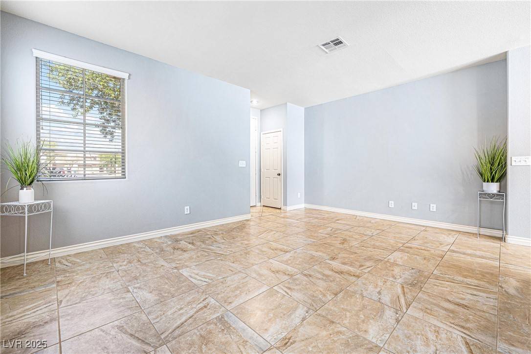 Las Vegas, NV 89183,11894 Snow Bank ST