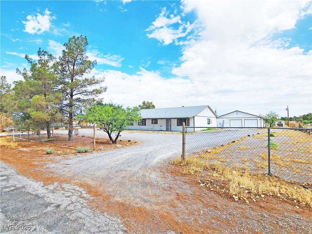 Pahrump, NV 89048,1420 W Horn RD #2