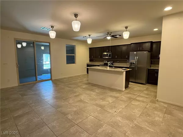 North Las Vegas, NV 89081,4104 Free Bird Crest AVE