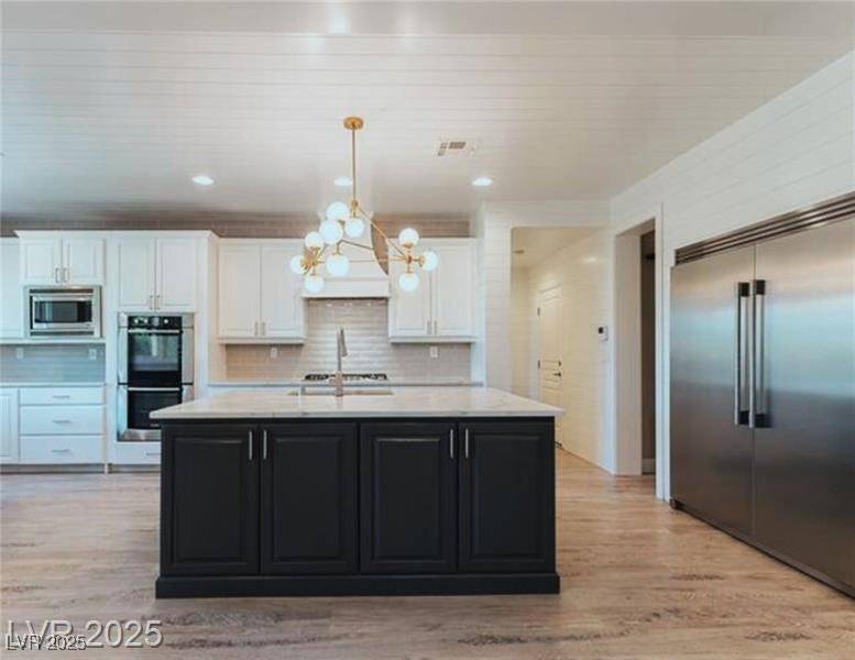 Henderson, NV 89011,927 Via Canale DR