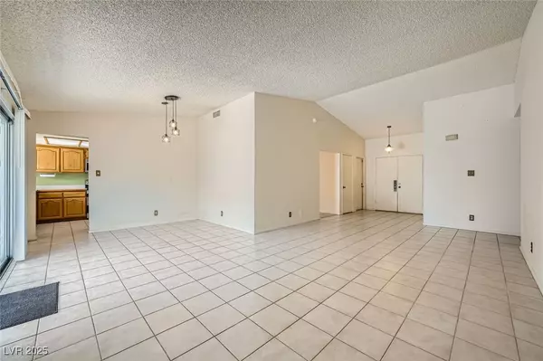 Las Vegas, NV 89107,416 Lindy DR