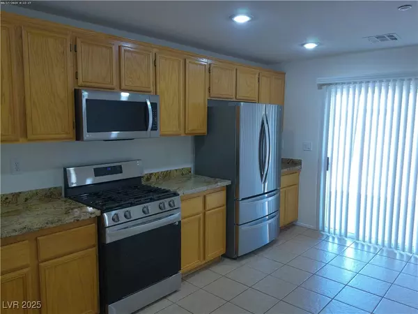 Henderson, NV 89002,1096 PARADISE COACH DR #0