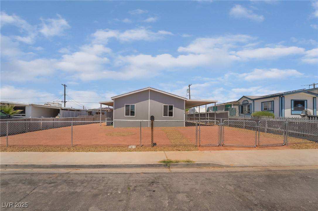 6214 Mount Rainier AVE, Las Vegas, NV 89156