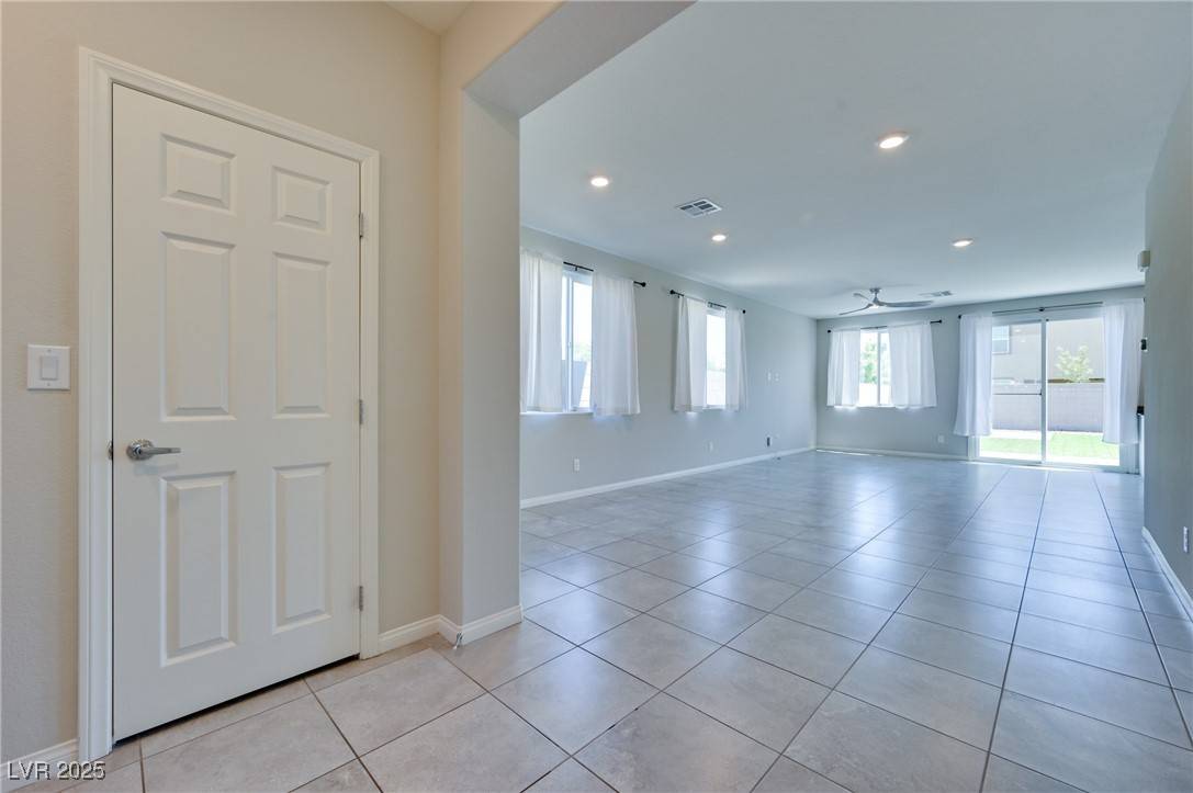 North Las Vegas, NV 89084,4323 Browns Creek AVE