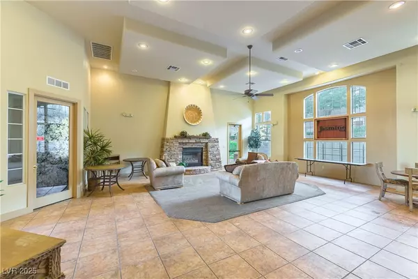 North Las Vegas, NV 89031,5855 Valley DR #2145