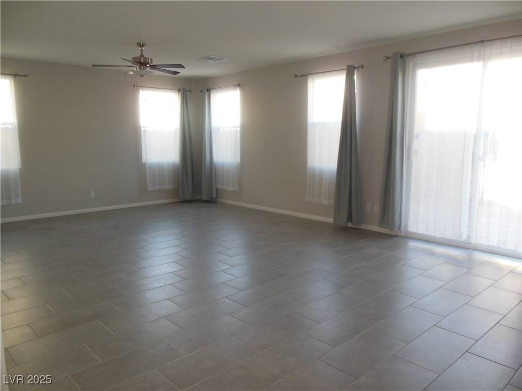 Las Vegas, NV 89146,2664 Crystal Quartz ST