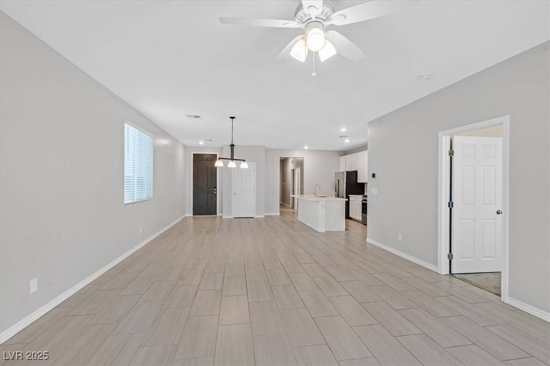 North Las Vegas, NV 89081,1005 Edel Hest AVE