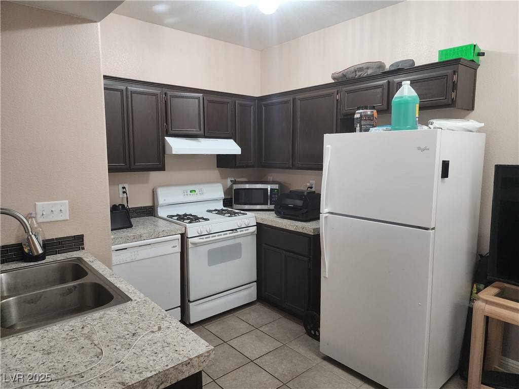 Las Vegas, NV 89156,2110 Los Feliz ST #1096