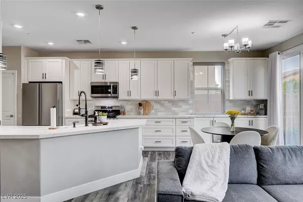 Henderson, NV 89002,688 Monument Point ST