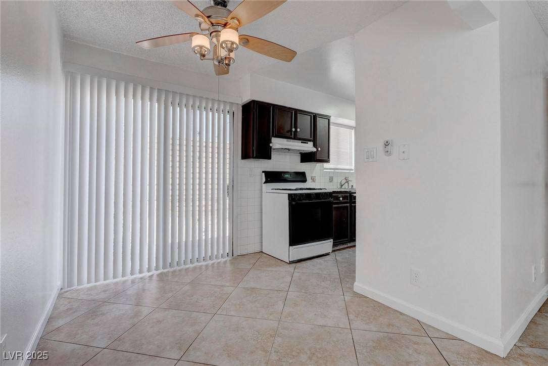 Las Vegas, NV 89110,3812 Surfrider LN