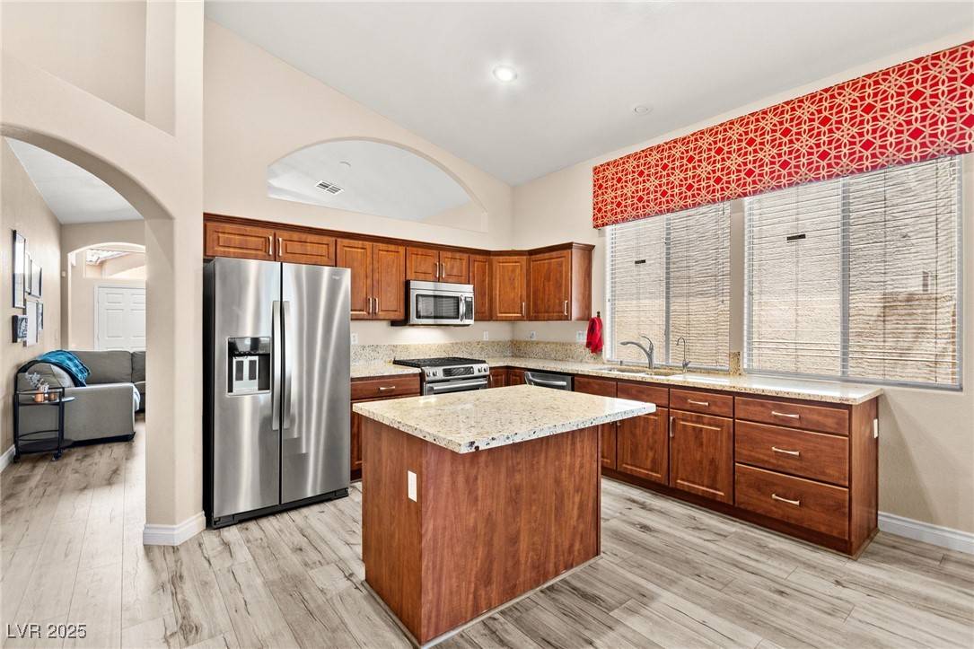 Las Vegas, NV 89117,9733 Northern Dancer DR