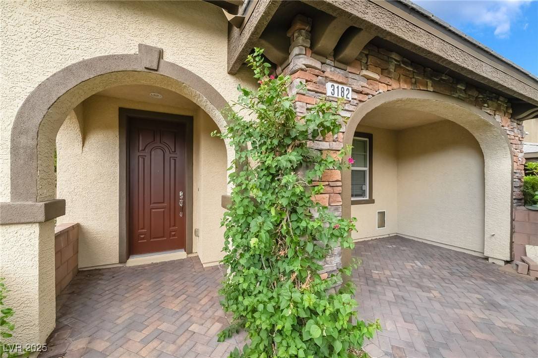 Henderson, NV 89044,3182 VIA SERANOVA