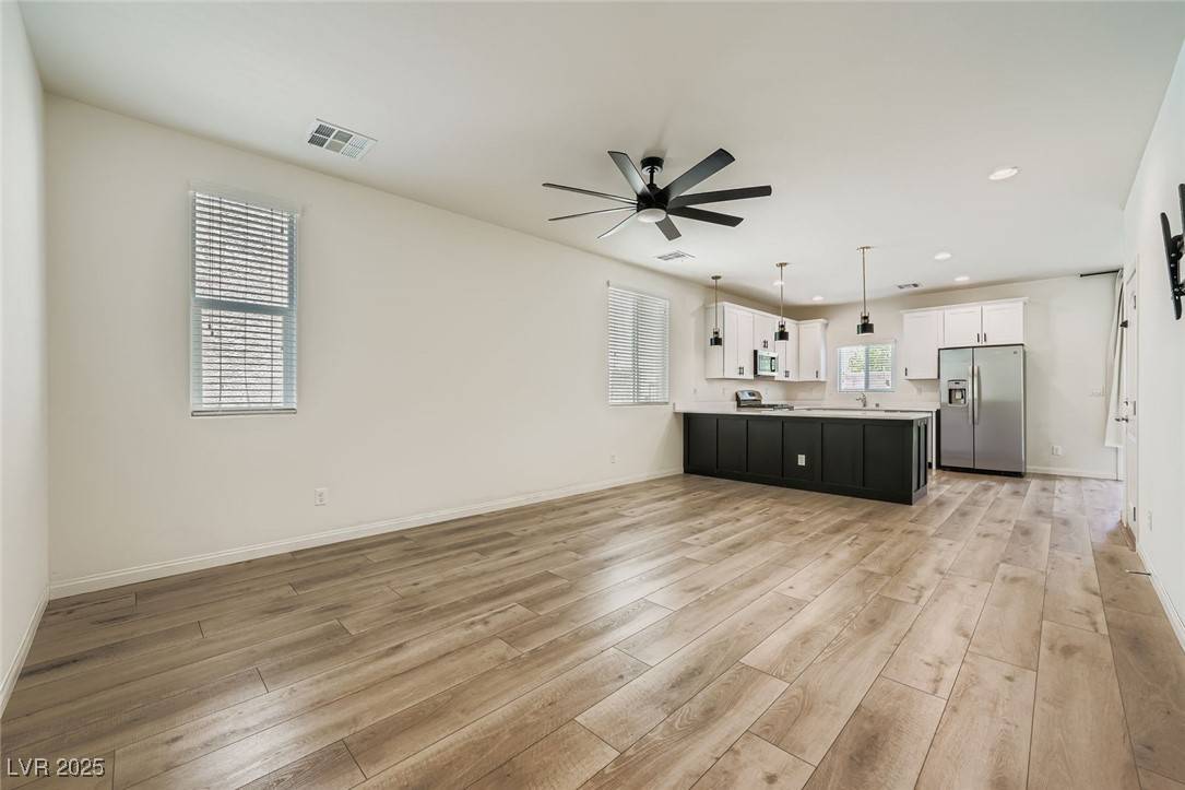 Las Vegas, NV 89148,5414 Enchanted Rose ST