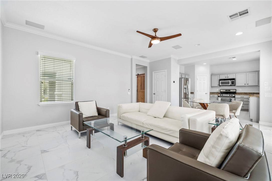 Henderson, NV 89044,2685 Niddrie AVE