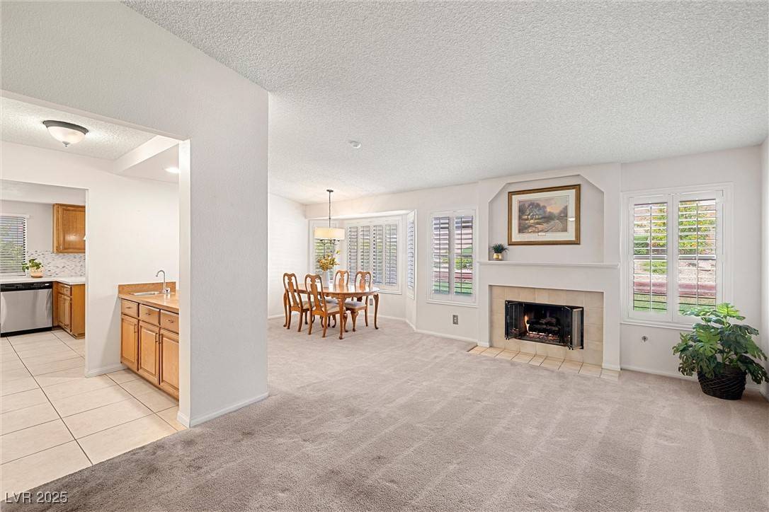 Las Vegas, NV 89117,2821 Whispering Wind DR
