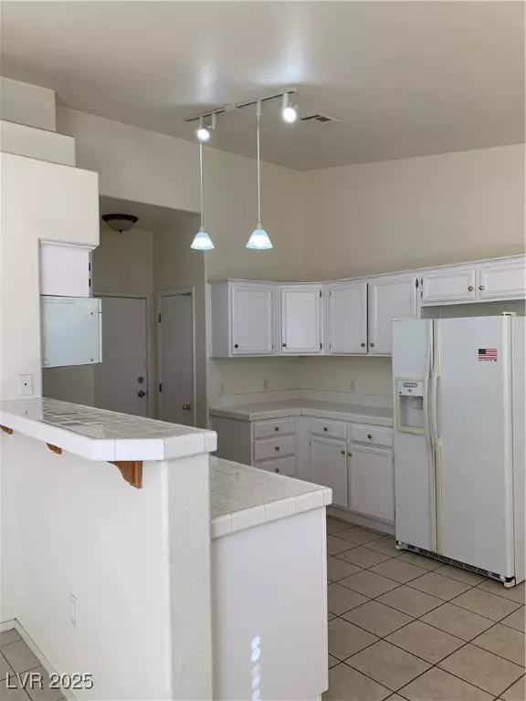 Las Vegas, NV 89156,2050 N Los Feliz ST #114